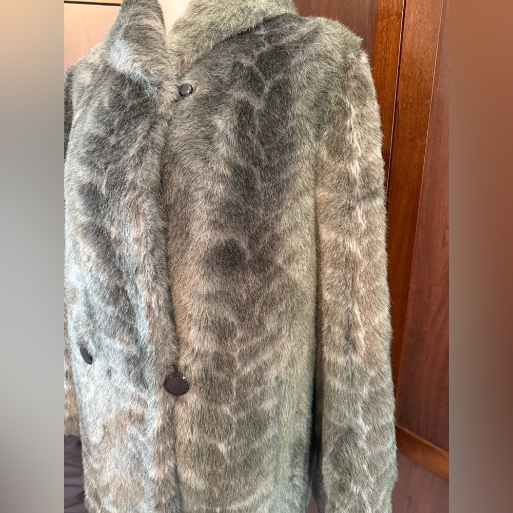 VINTAGE HILLMOOR NY FAUX FUR JACKET - Picture 3 of 9
